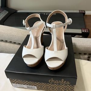 Charles David Womens Latin White Ankle Strap Wedge Size 5 Medium